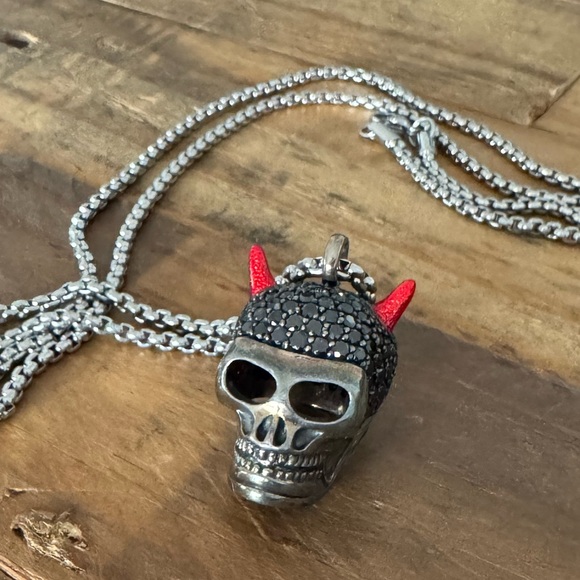 NWT Thomas Sabo Skull Pendent and Chain